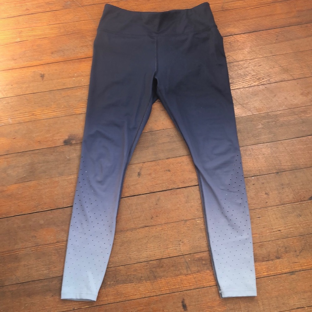 Athleta Contender Aero 7/8 tight